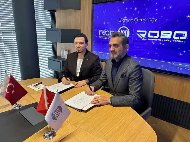 Yerli batarya fabrikasında üretimi yerli robotlar yapacak