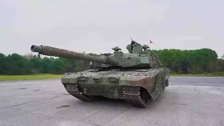 Altay tankları seri üretimi başladı, ilk 3 tank TSK