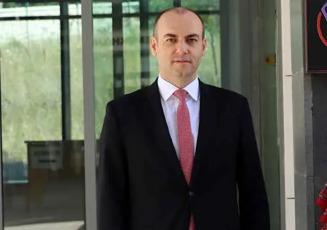 X Artık Maskeleri Düşürüp Kimlerin Nereden Konuştuğunu Açığa Çıkarıyor